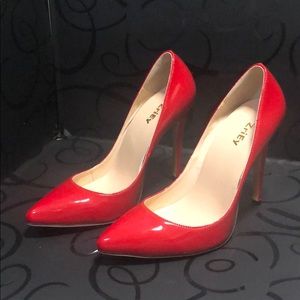Brand new high heels ZriEy red
